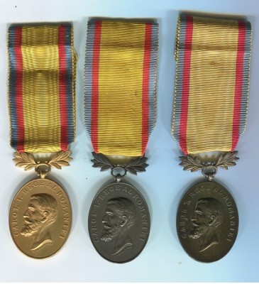 Ro., Mannhaftigkeit und Glaube, Av.jpg