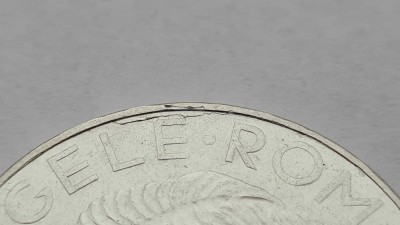 500 lei 1941 - Defect matrita.jpg