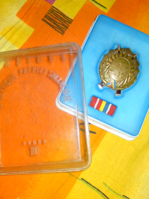 ordinul in serviciul patriei socialiste.JPG