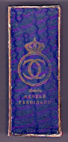 cut albastra med F1.jpg